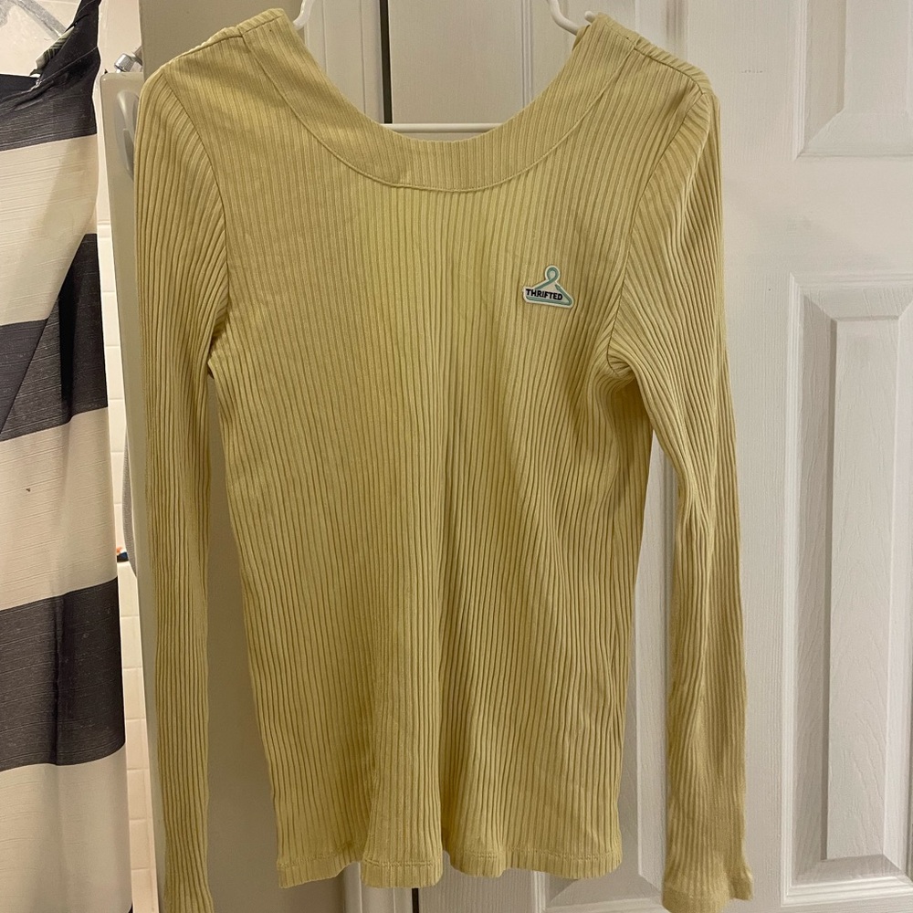 COS Light Yellow Ribbed Sweater Back Buttons size small NWT - Picture 2 of 7